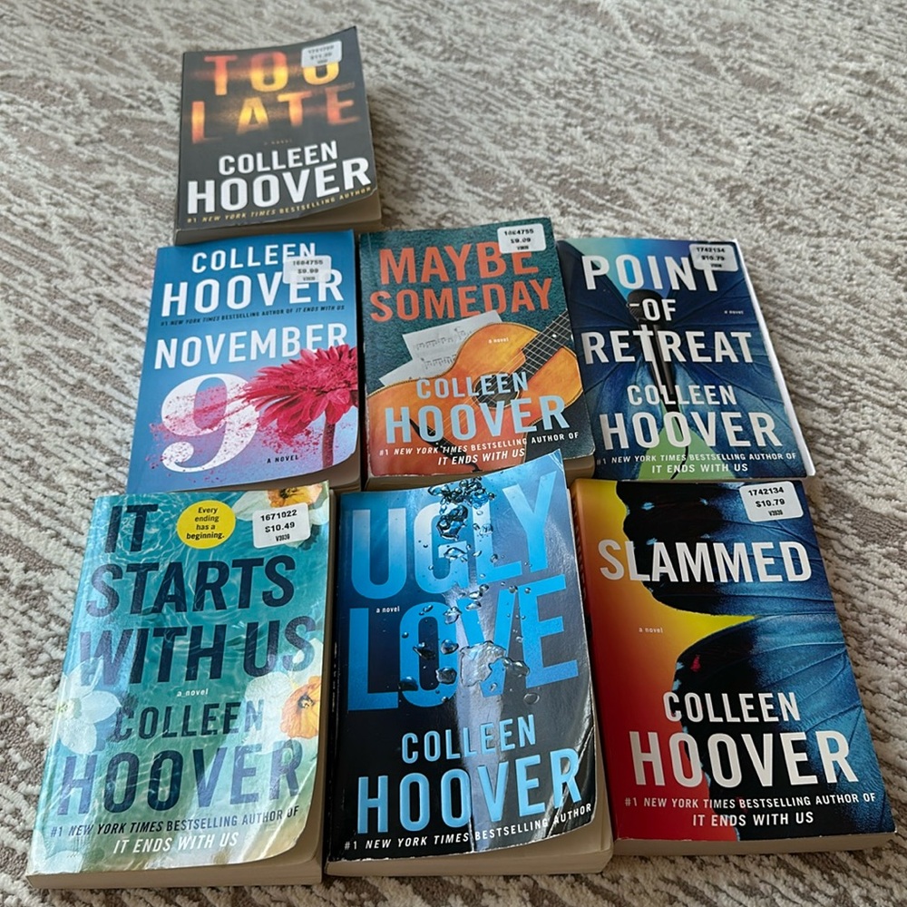 7 Colleen Hoover books